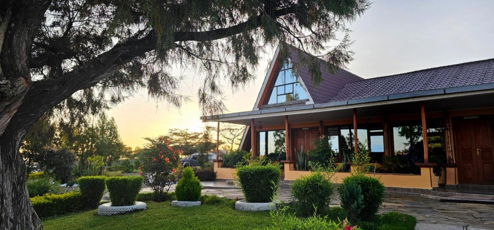 Juniper Park Resort Nyahururu Exteriör bild
